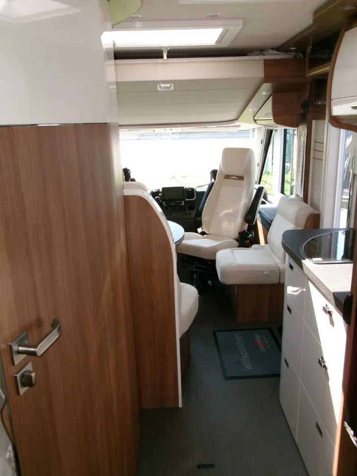 Fahrzeugbild Carthago c-tourer I 143 LE Fiat #13