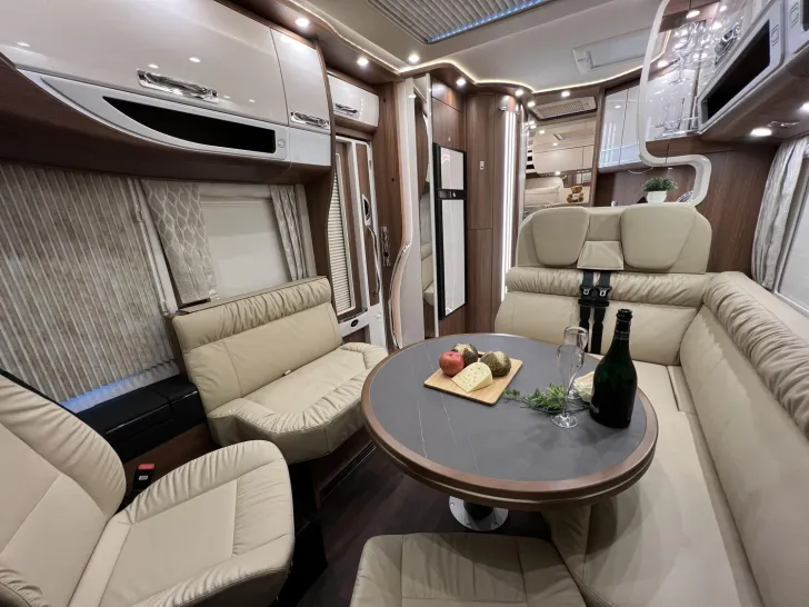 Fahrzeugbild Carthago chic s-plus I 50 LE (235) #15