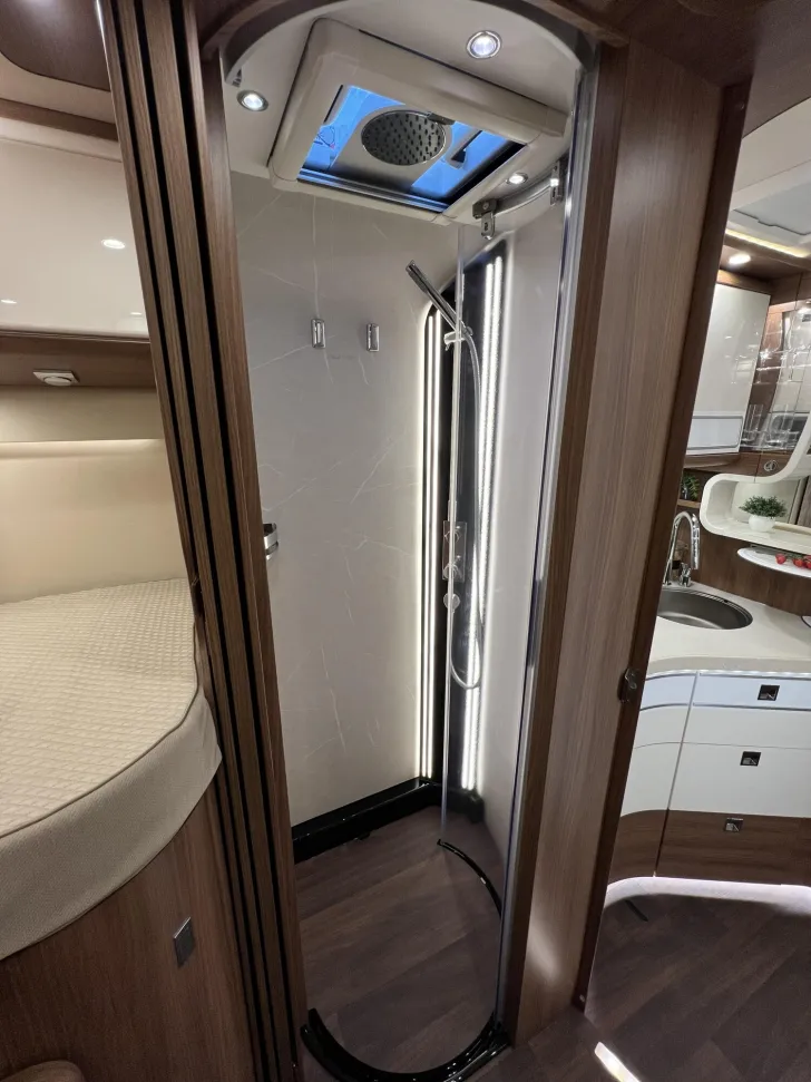 Fahrzeugbild Carthago chic s-plus I 50 LE (235) #33