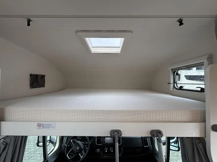 Fahrzeugbild Sunlight A 68 #12