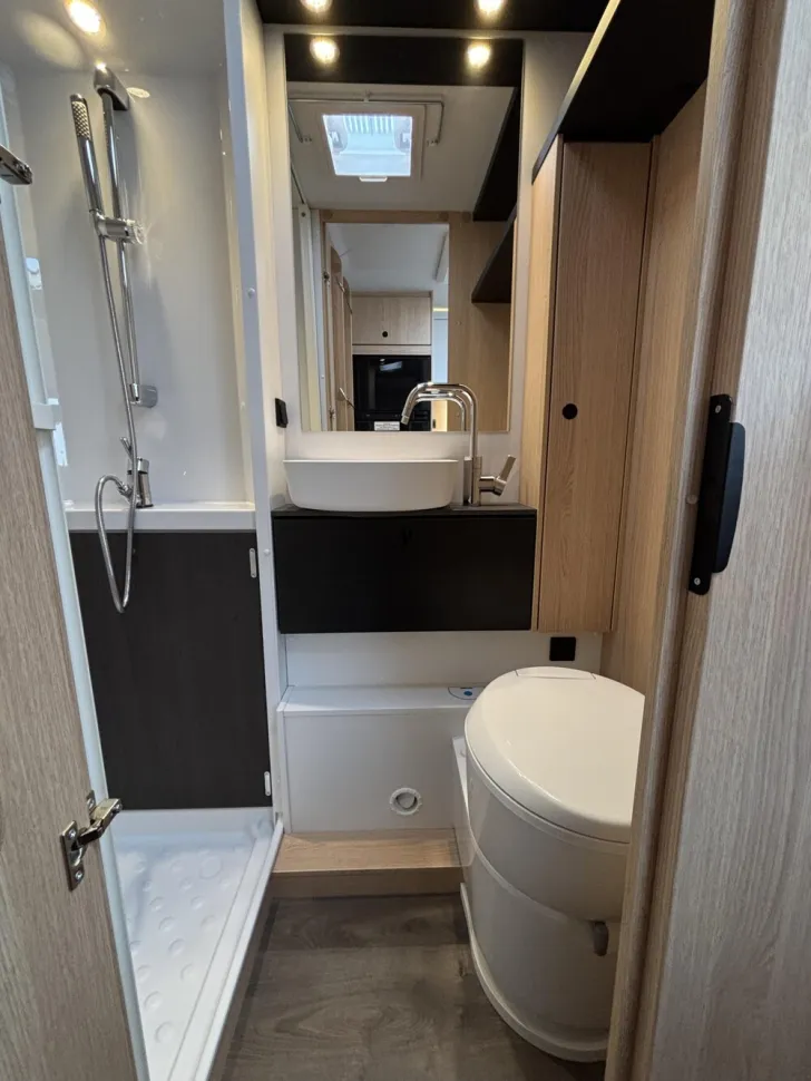 Fahrzeugbild Sunlight A 68 #17