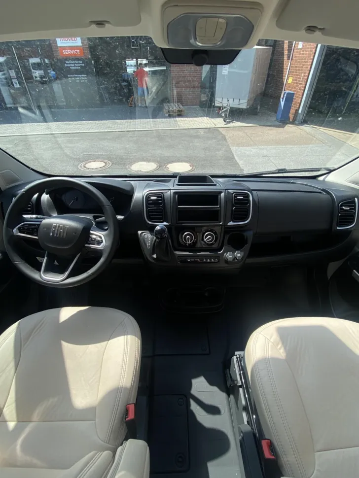 Fahrzeugbild LMC Innovan 70 600/603 #15