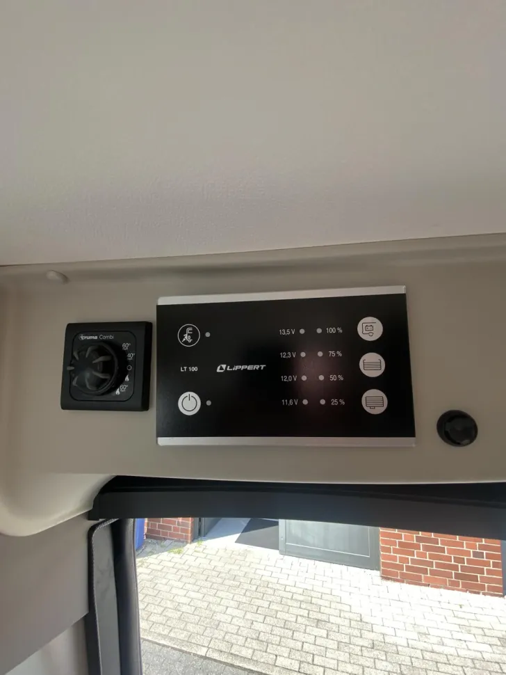 Fahrzeugbild LMC Innovan 70 600/603 #18