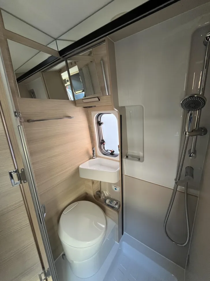 Fahrzeugbild Chausson Vans V697 Sport Line #11