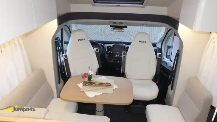 Fahrzeugbild Pilote Pacific P690GJ Expression FAS-Navi-LiFePo-Solar #5