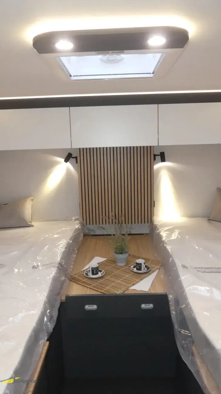 Fahrzeugbild Pilote Pacific P690GJ Expression FAS-Navi-LiFePo-Solar #14