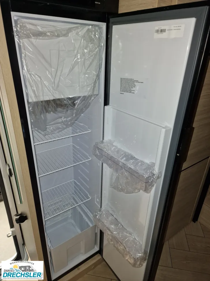 Fahrzeugbild Challenger 337 Etape Edition Hubbett + Arctic #8