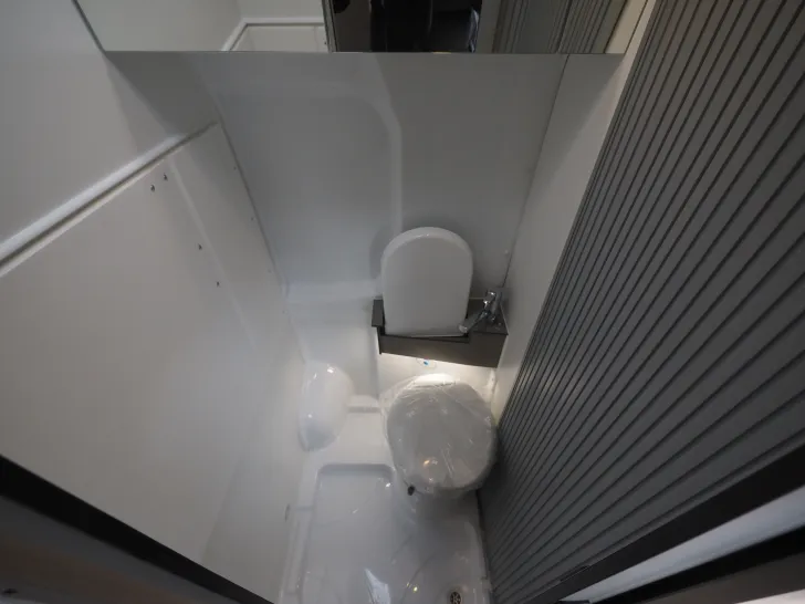 Fahrzeugbild Clever Tour 540, Ausbau Neu! Navi, Kamera, uvm. #18