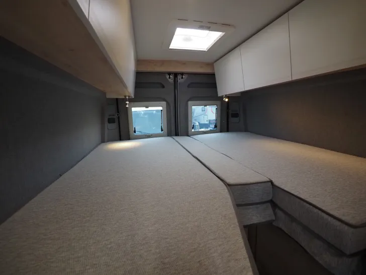 Fahrzeugbild Clever Runner, Heavy, Carplay/Kamera, PDC, Lithium #14