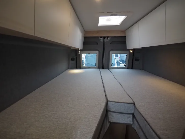 Fahrzeugbild Clever Runner, Heavy, Carplay/Kamera, PDC, Lithium #15