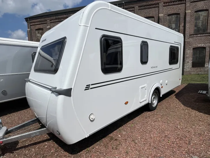 Fahrzeugbild Hymer Eriba Nova 442 #1