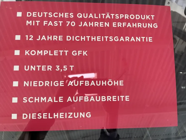 Fahrzeugbild LMC Tracer V 670 #16