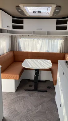 Sicht vorne-hinten Dethleffs c' go 495 FR Edition 10