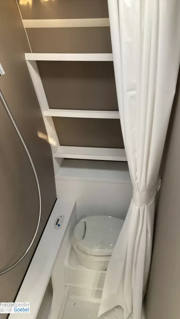 Toilette Dethleffs c' go 495 FR Edition 10