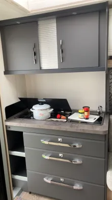 Küchen Hobby De Luxe 400 SFe