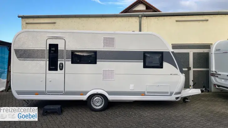 Seitlich Hobby De Luxe 490 KMF