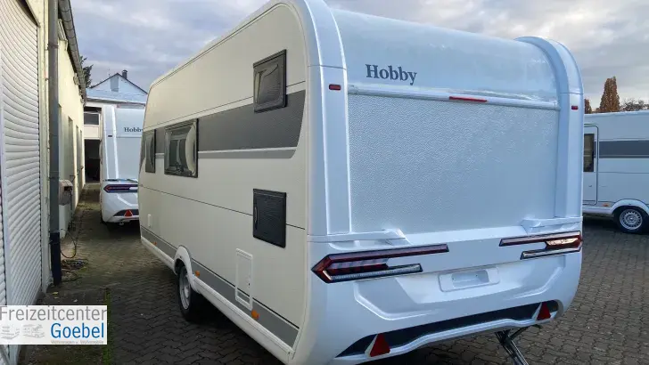 Schräg Hinten Hobby De Luxe 490 KMF