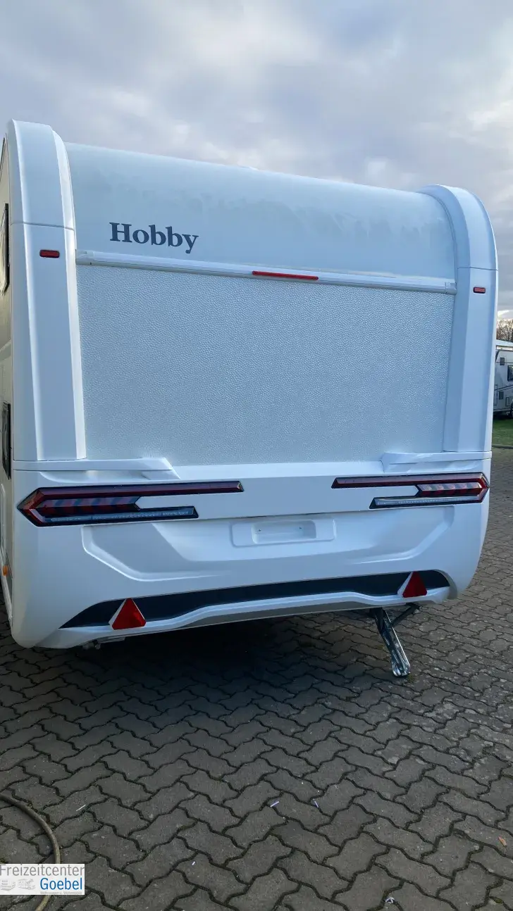 Frontal Hinten Hobby De Luxe 490 KMF