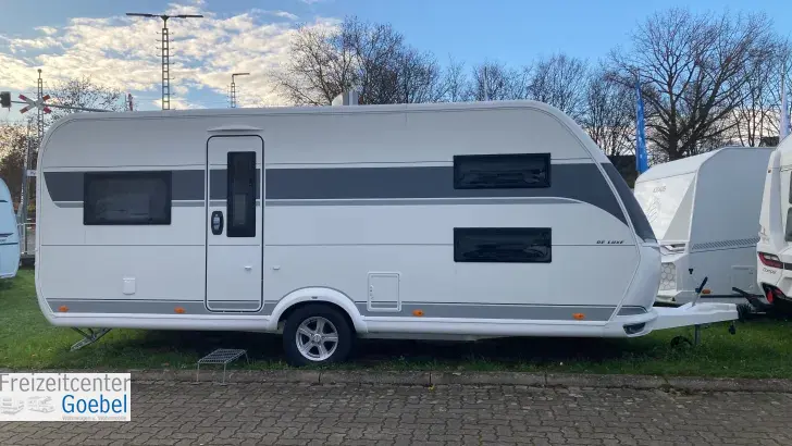 Seitlich Hobby De Luxe 515 UHK Hubbett