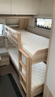 Etagenbetten Hobby De Luxe 515 UHK Hubbett