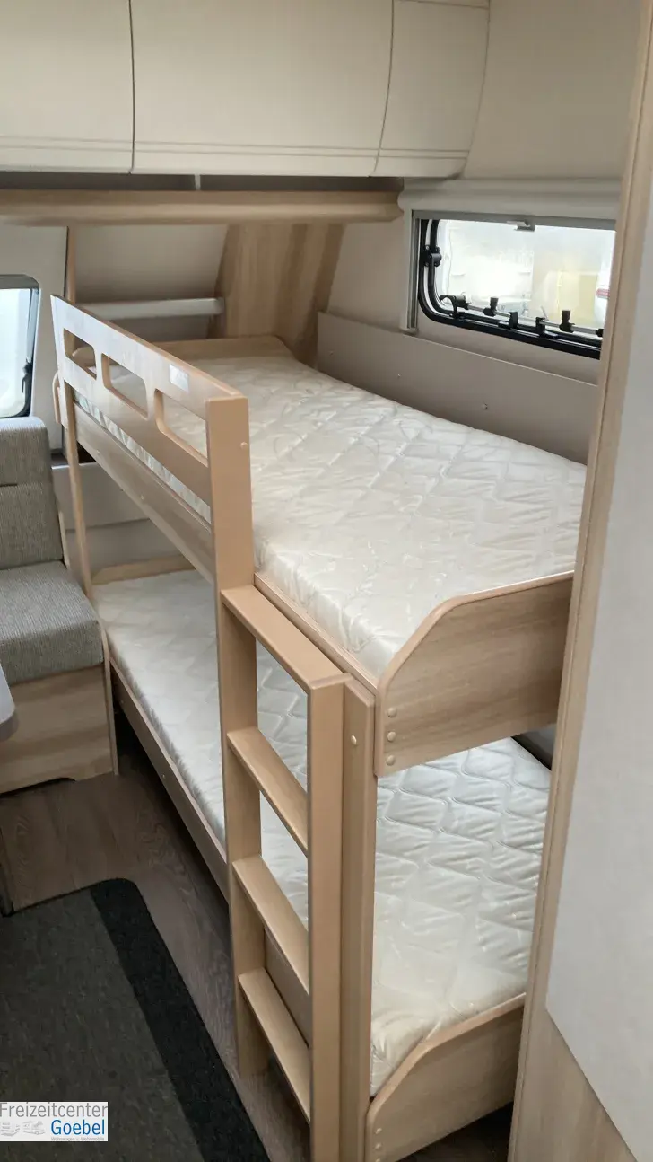 Etagenbetten Hobby De Luxe 515 UHK Hubbett