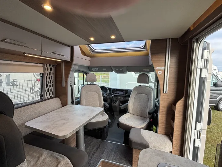 Fahrzeugbild Knaus VAN WAVE 640 MEG Vansation MAN Hubbett, Luft-Zusatzfederung #6