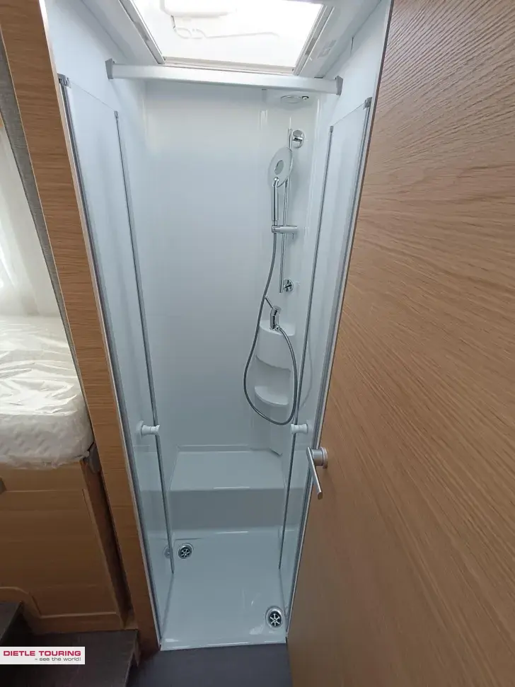 Fahrzeugbild Adria Matrix 60Y 670 SL Jubilee Markise, Modell 26 #13