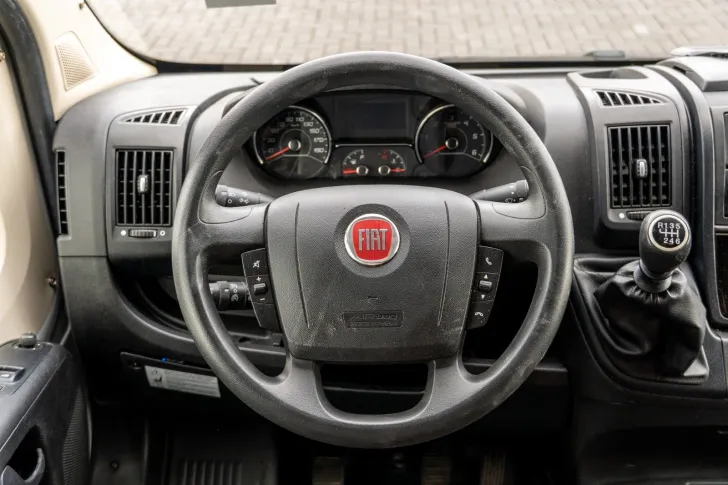 Fahrzeugbild Weinsberg CaraBus 600 K *Leder*Etagenbett*Radio*Tempomat* #8