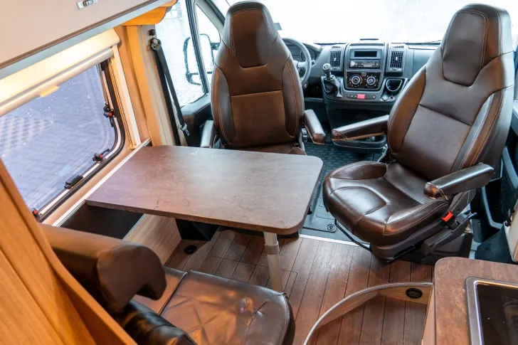 Fahrzeugbild Weinsberg CaraBus 600 K *Leder*Etagenbett*Radio*Tempomat* #12
