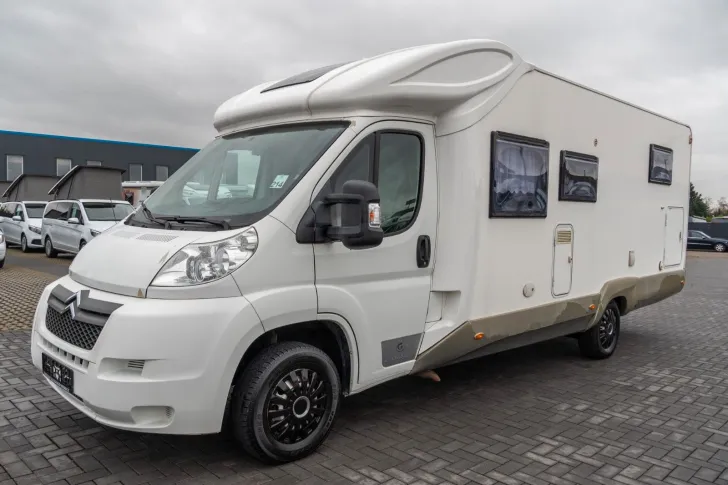 Fahrzeugbild GIOTTILINE Therry Windy58 *Lithium*SAT*2xTV*Hubbett*Queensb #2