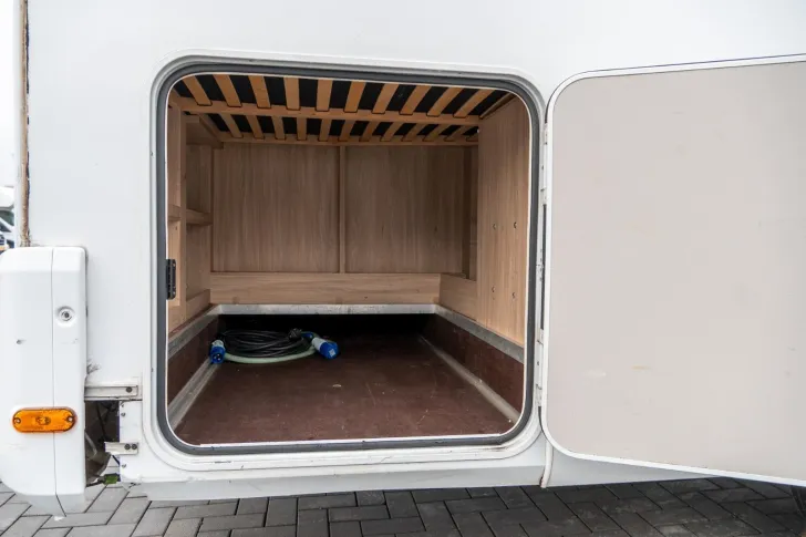 Fahrzeugbild Weinsberg CaraSuite 650 MF *Lederausst*fr.Längsb.*Hubbett #6
