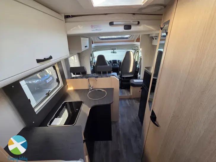 Sicht vorne-hinten Sunlight T 67S Adventure Edition