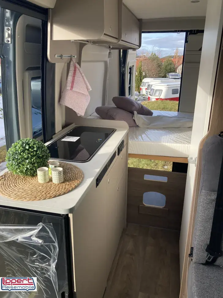 Fahrzeugbild Carado CV 540 PRO Schlafdach #10