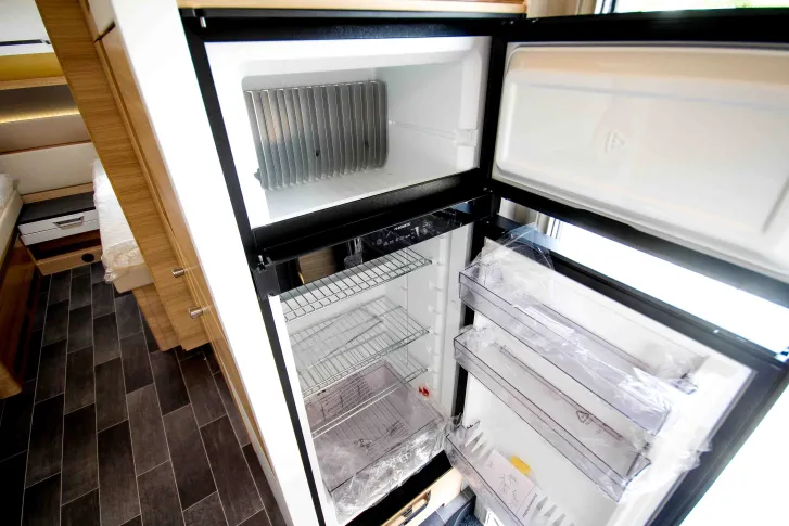 Fahrzeugbild Tabbert Vivaldi 550 E 2,5 Glattblech | Seitz-Fenster #11