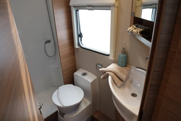 Fahrzeugbild Weinsberg CaraLoft 650 MF (Ford) Assistenz-Paket | Automatik #12