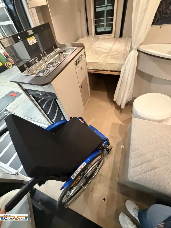 Fahrzeugbild Bürstner Lineo C 550 barrierefrei m. Tageszulassung #13