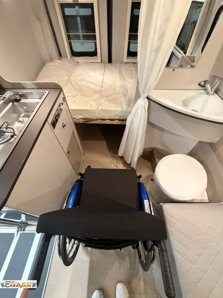 Fahrzeugbild Bürstner Lineo C 550 barrierefrei m. Tageszulassung #14