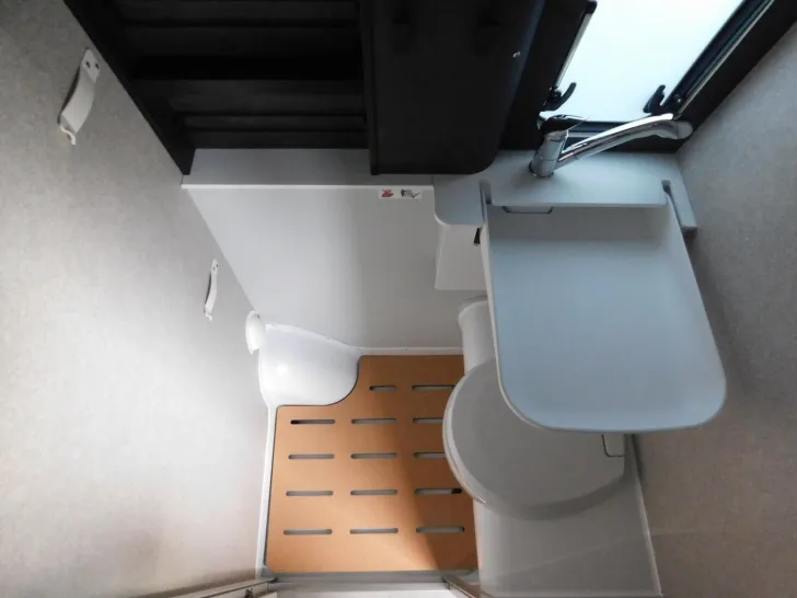 Fahrzeugbild Hymer Grand Canyon S 600 volle-Hütte ! #16