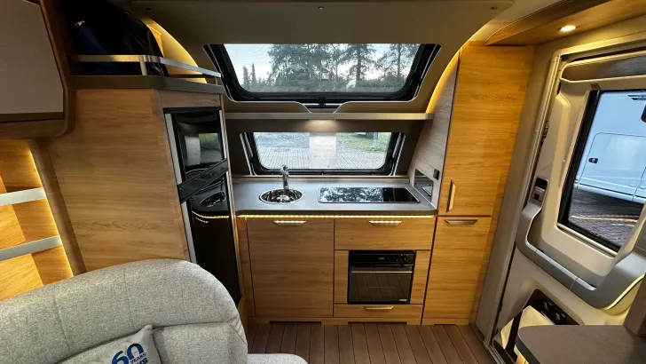 Fahrzeugbild Knaus Südwind 650 PXB #11
