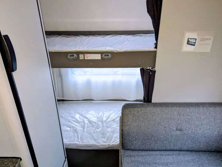 Fahrzeugbild Bürstner B66 465 TS AUFLASTUNG, DUSCHPAKET #7