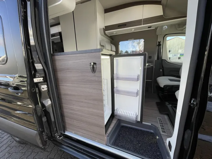 Fahrzeugbild VanTourer 600 D ++MEGA DEAL++ *Automatik* #12