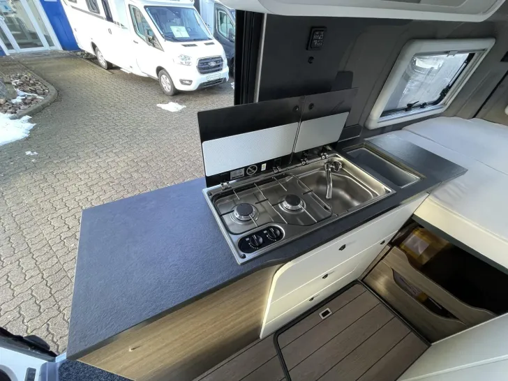 Fahrzeugbild VanTourer 600 D ++MEGA DEAL++ *Automatik* #16