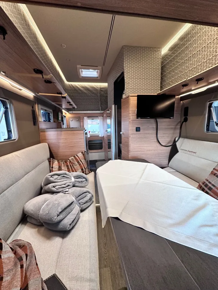 Fahrzeugbild Weinsberg X-CURSION CUV 500 LT EDITION [PEPPER] TV-Paket (LTE/WLAN), SlideBett #10