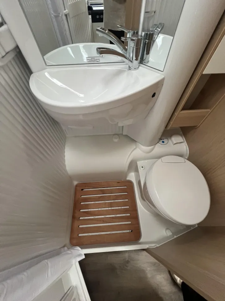 Fahrzeugbild Sunlight V 67S Fiat #12