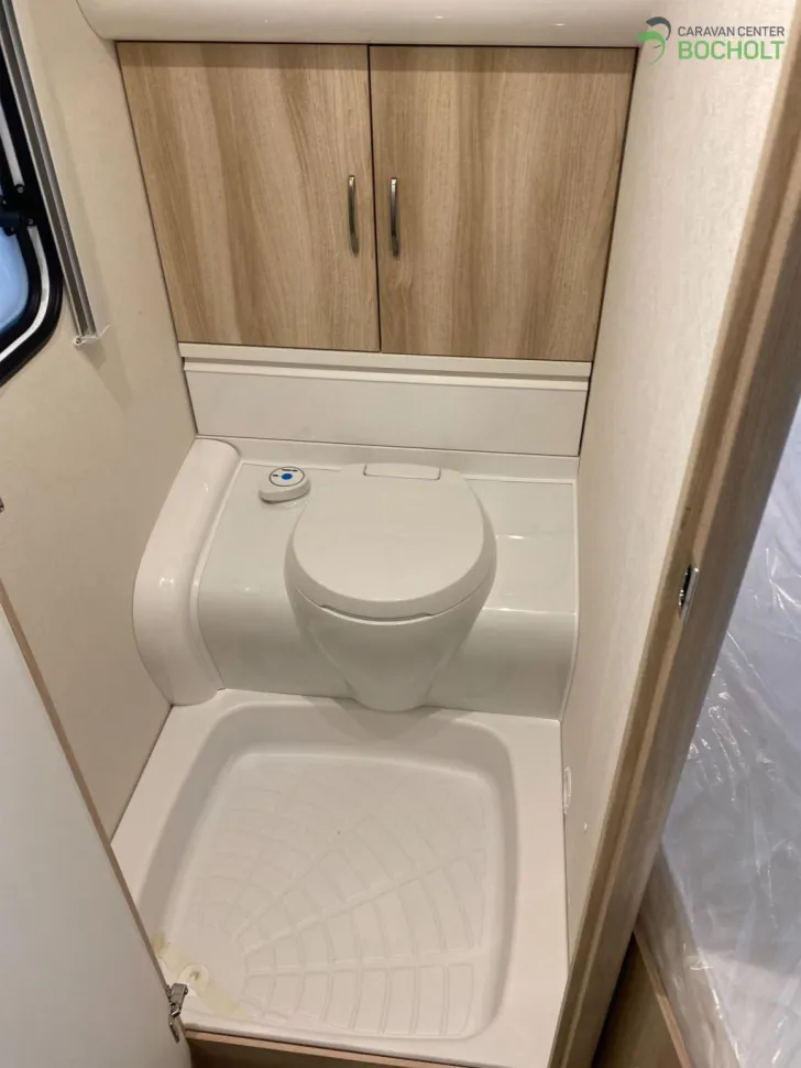 Fahrzeugbild Hobby De Luxe 460 UFe Modell 2026 / 1500 kg #13