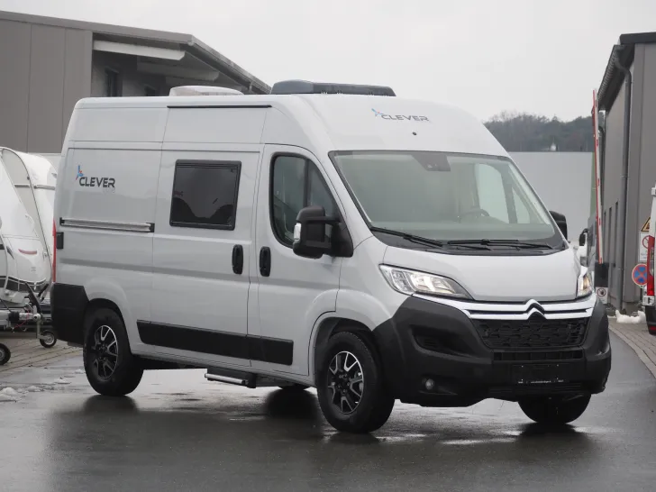 Fahrzeugbild Clever Tour 540, Heckschrank, Entfall Staufach Cockpit #2