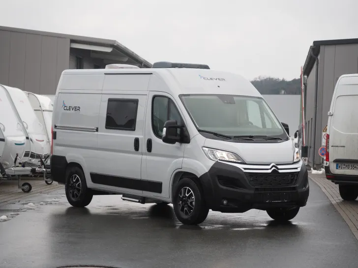 Fahrzeugbild Clever Tour 540, Heckschrank, Entfall Staufach Cockpit #3