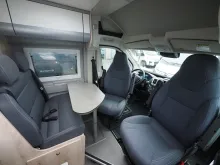 Fahrzeugbild Clever Tour 540, Heckschrank, Entfall Staufach Cockpit #5