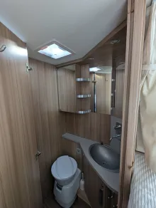Fahrzeugbild Knaus Sun TI 700 MEG 150 PS / Schalter #20