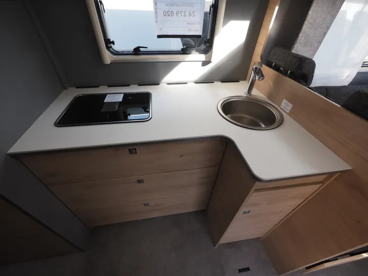 Fahrzeugbild Dethleffs XL Family A-7872, Nav/Kam., Auto., Bett beheizt #10